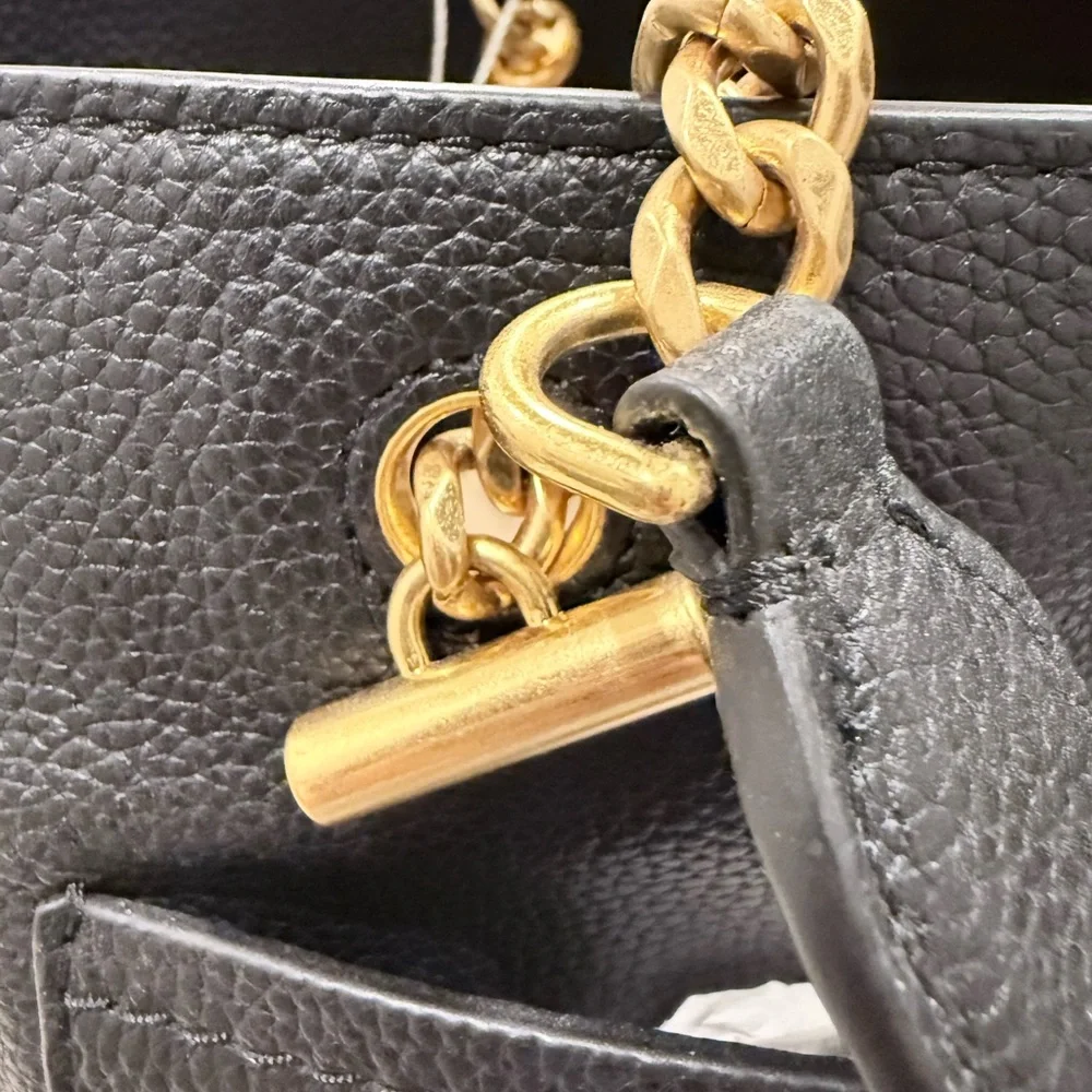 Tory Burch Black Leather Shoulder Bag with Gold Accents - Picture 6 of 9